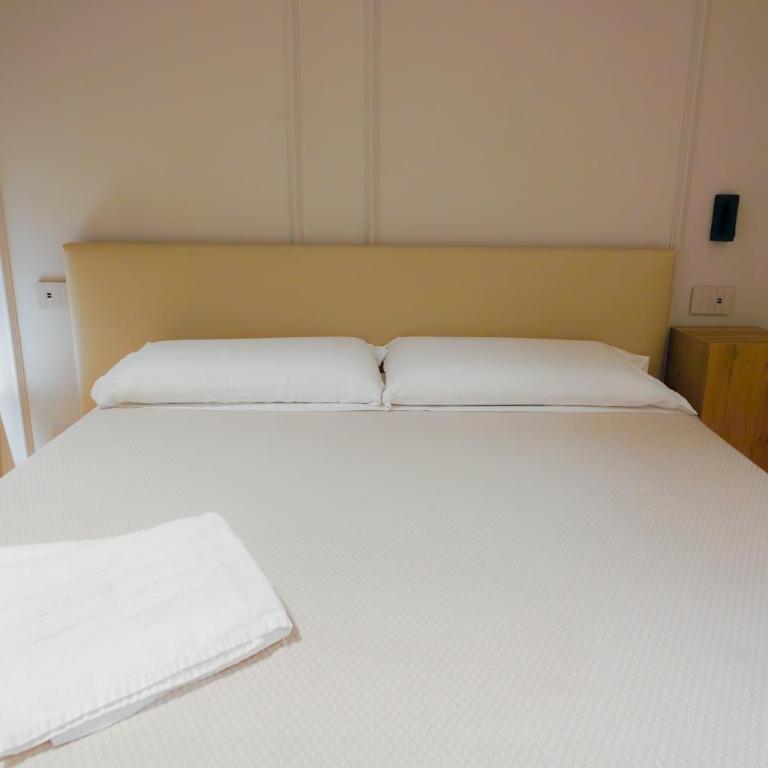 Virginia Madre Luxury Rooms - Boutique Guest House - Camera Deluxe - 6