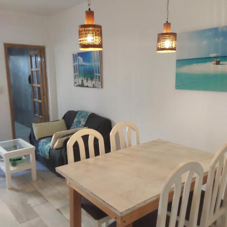 Departamento Plaza Mitre, Mar del Plata, con Balcón sobre Av Colón - One-Bedroom Apartment with Park View - 15