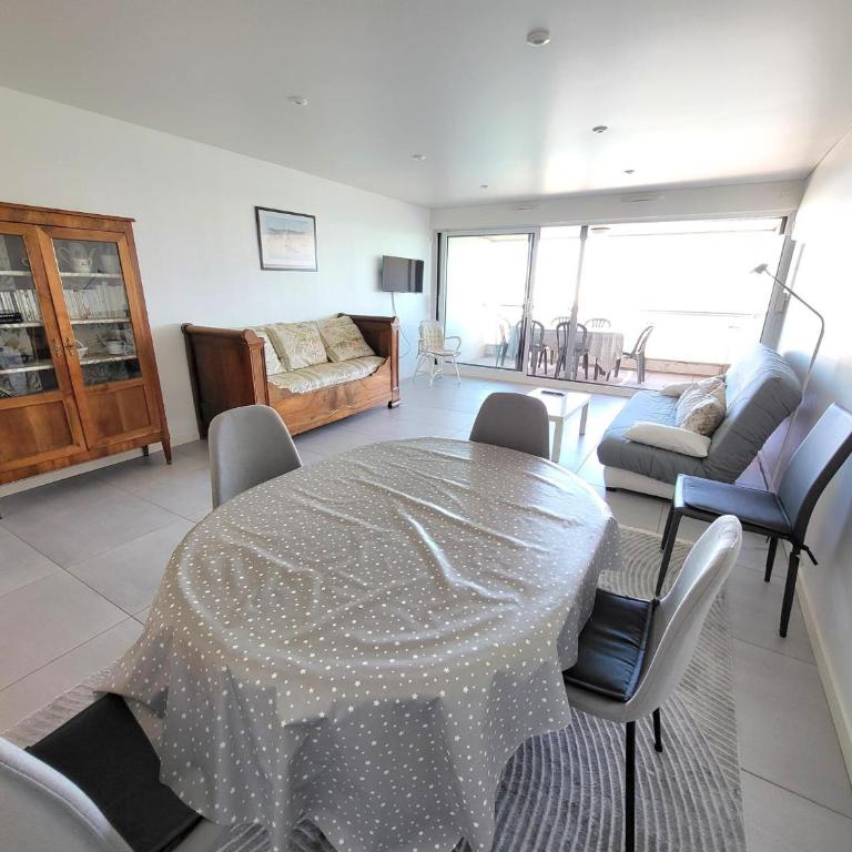 Appartement T3 avec terrasse, garage - La Chaume - FR-1-92-765 - Apartment (6 Erwachsene) - 24