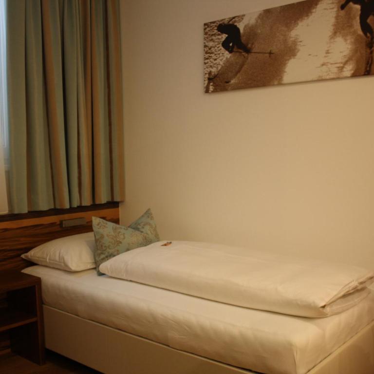 Alpinlounge Rätia Appartements - Apartment im Untergeschoss (keine Aussicht) - 4