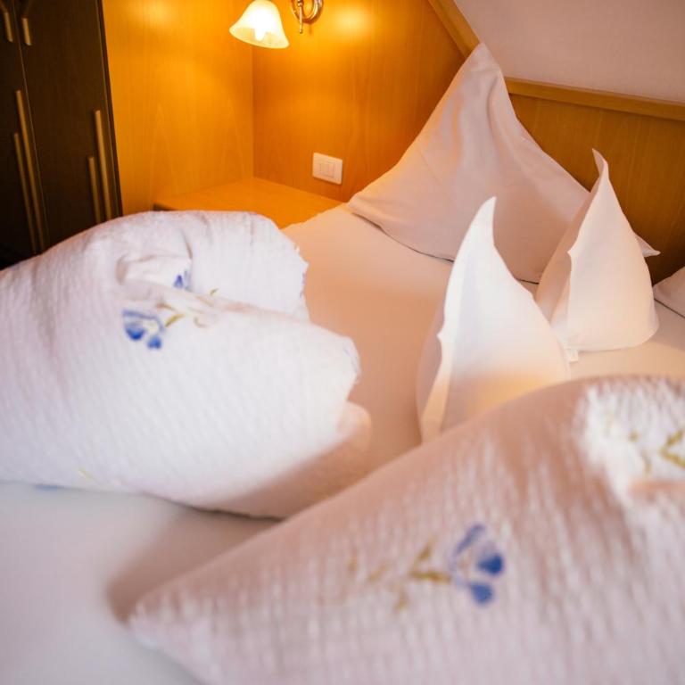 Hotel Pension Sonnegg - Vierbettzimmer - 9
