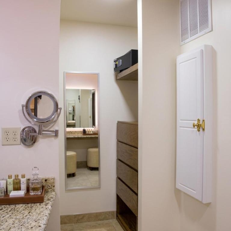 La Villa de Zaragoza - Suite - 8