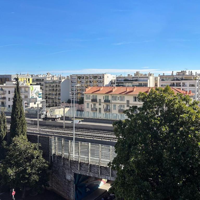 Magnifique appartement Bas Fabron, 5 min de la mer - Appartement 2 Chambres - 24