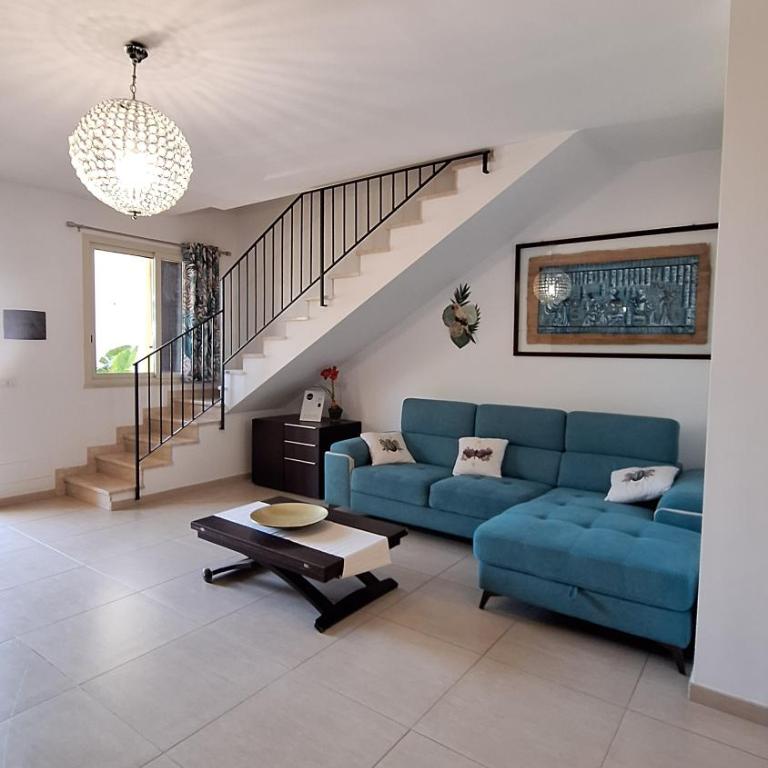 Fabiene Familyholidays Fresie - Three-Bedroom House - 7