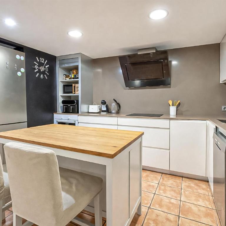 Lovely Home In Murcia - Casa Vacacional de 3 dormitorios - 2