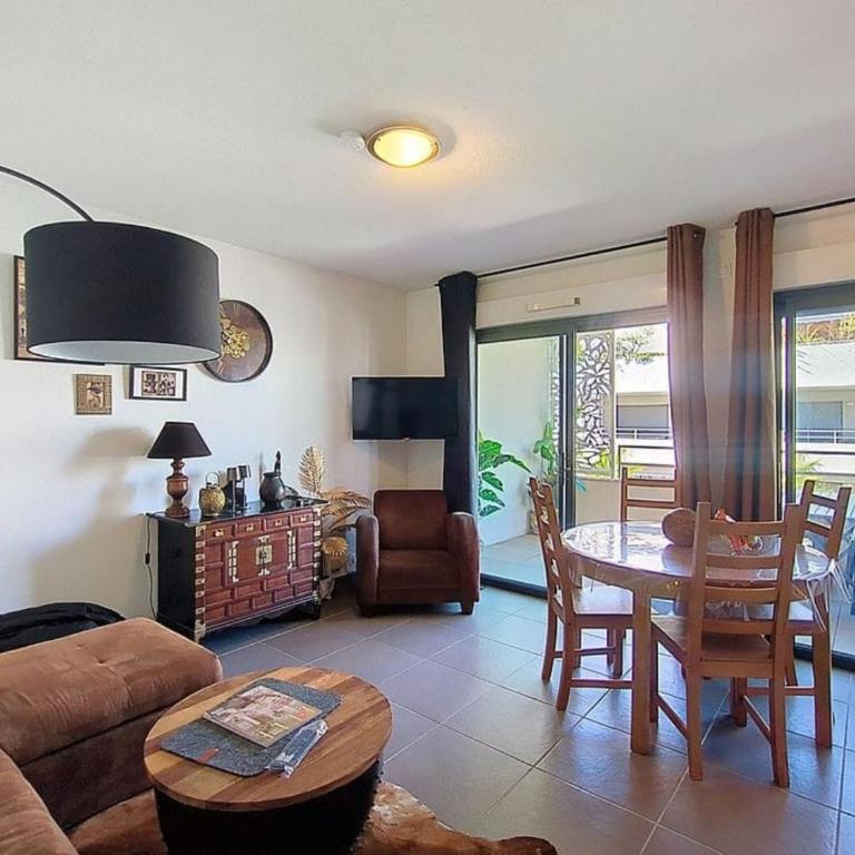 T2 élégant avec clim & piscine Port Fréjus Plage - Apartment mit 1 Schlafzimmer - 16