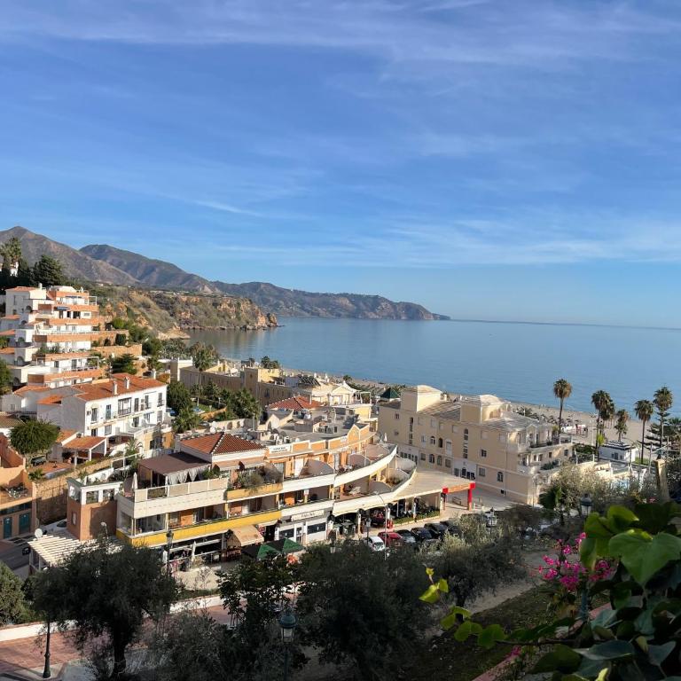 Private Garden Retreat with Pool, Walk to Beach - Casa Unifamiliar de 2 dormitorios - 60