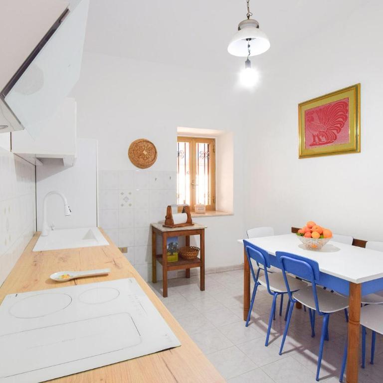 1 Bedroom Stunning Apartment In Tropea - Appartamento con 1 Camera da Letto - 6