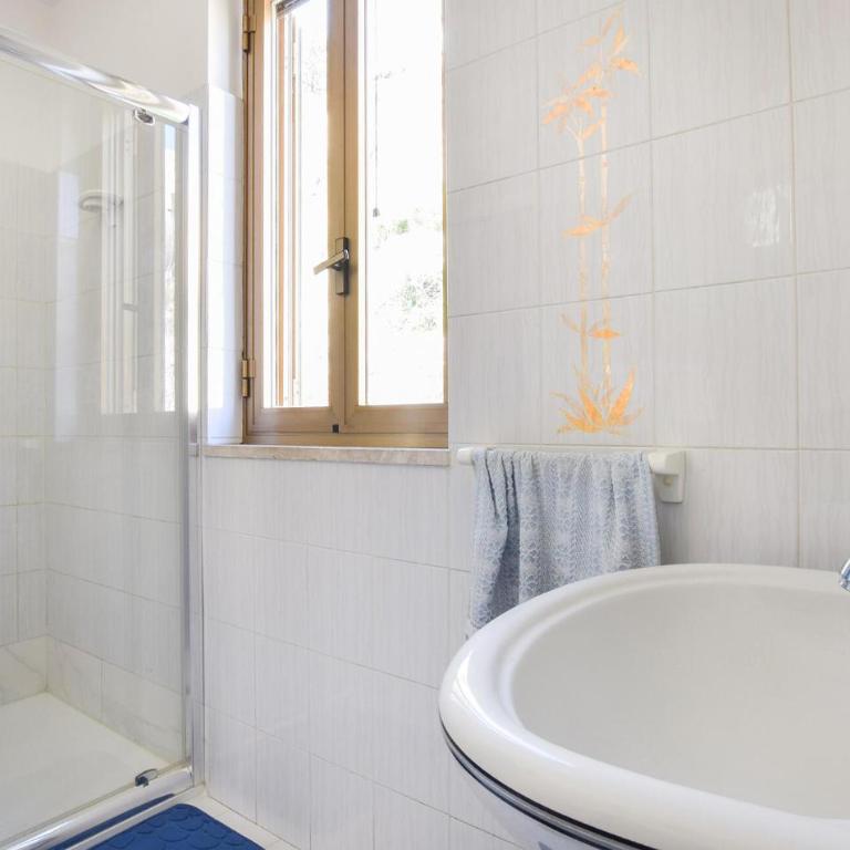1 Bedroom Stunning Apartment In Tropea - Appartamento con 1 Camera da Letto - 9