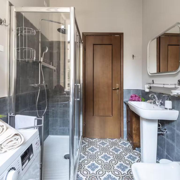 2 bedrooms 70 meters from lake and cathedral - Appartamento con 2 Camere da Letto, Balcone e Terrazza - 10