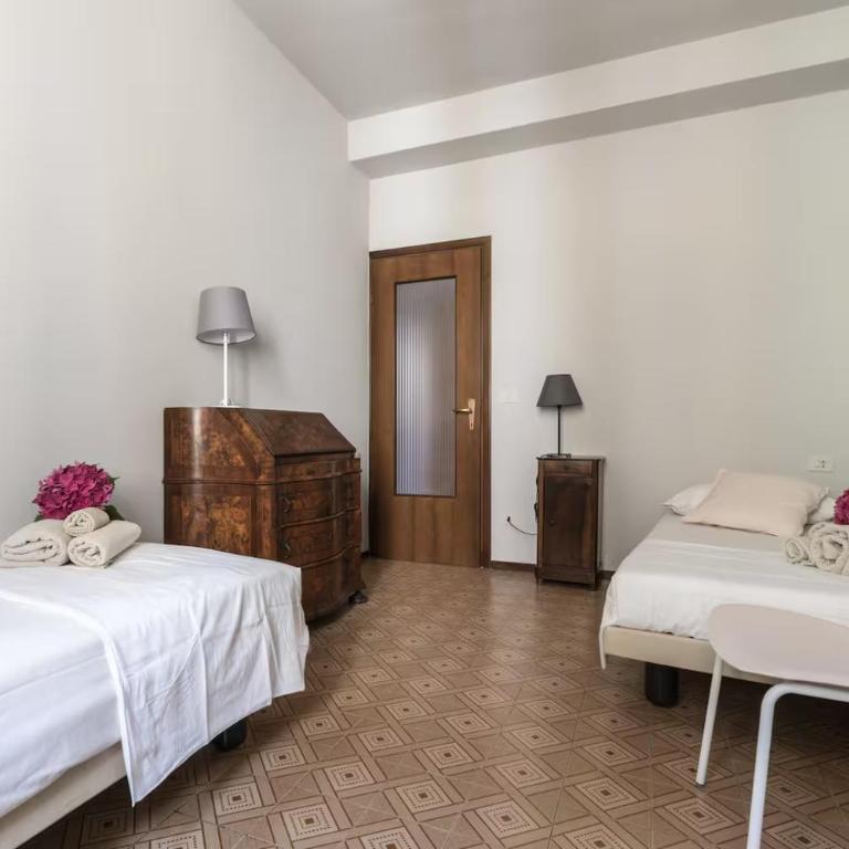 2 bedrooms 70 meters from lake and cathedral - Appartamento con 2 Camere da Letto, Balcone e Terrazza - 6