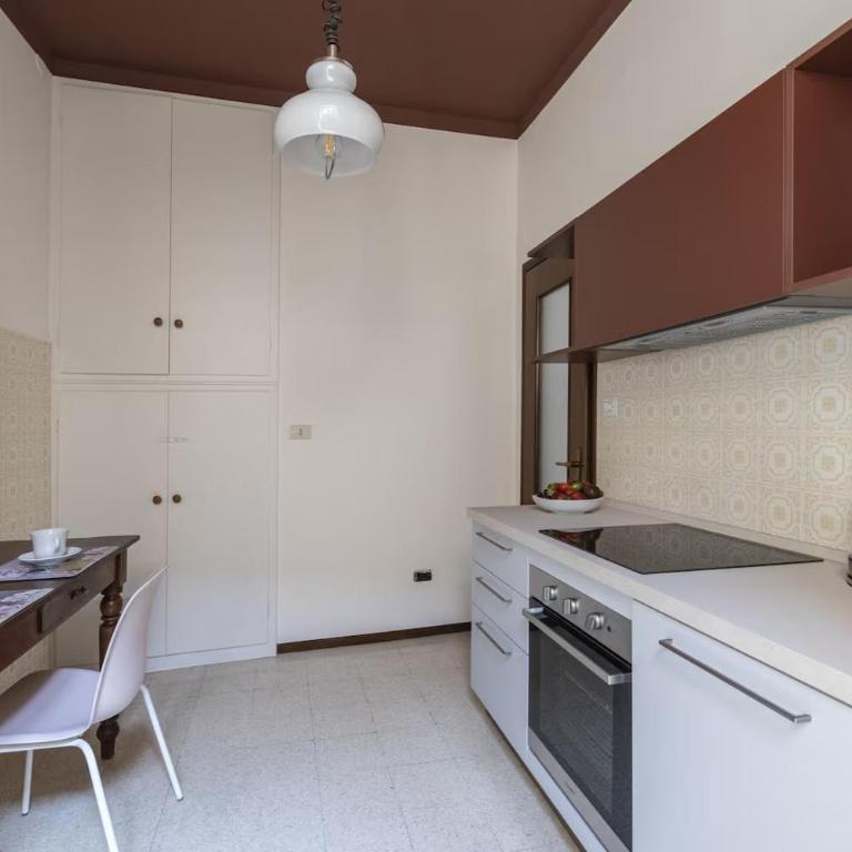 2 bedrooms 70 meters from lake and cathedral - Appartamento con 2 Camere da Letto, Balcone e Terrazza - 15