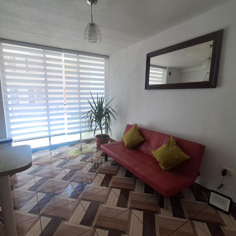 Cómodo depto en condominio con piscina y parking - One-Bedroom Apartment with Balcony - 10