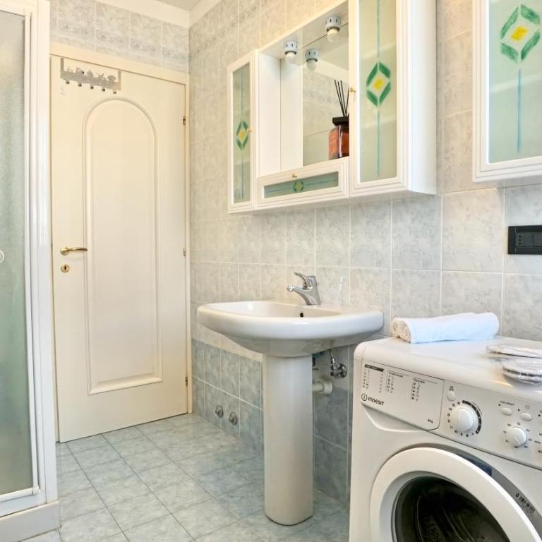 Costa Azzurra - Home Immobiliare - Appartamento con 2 Camere da Letto - 10