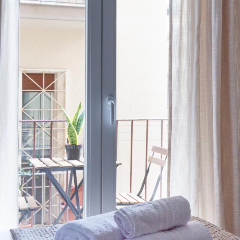 Palermo Holiday House - Suite & Rooms, Centro Politeama - Two-Bedroom Apartment with Balcony - 14