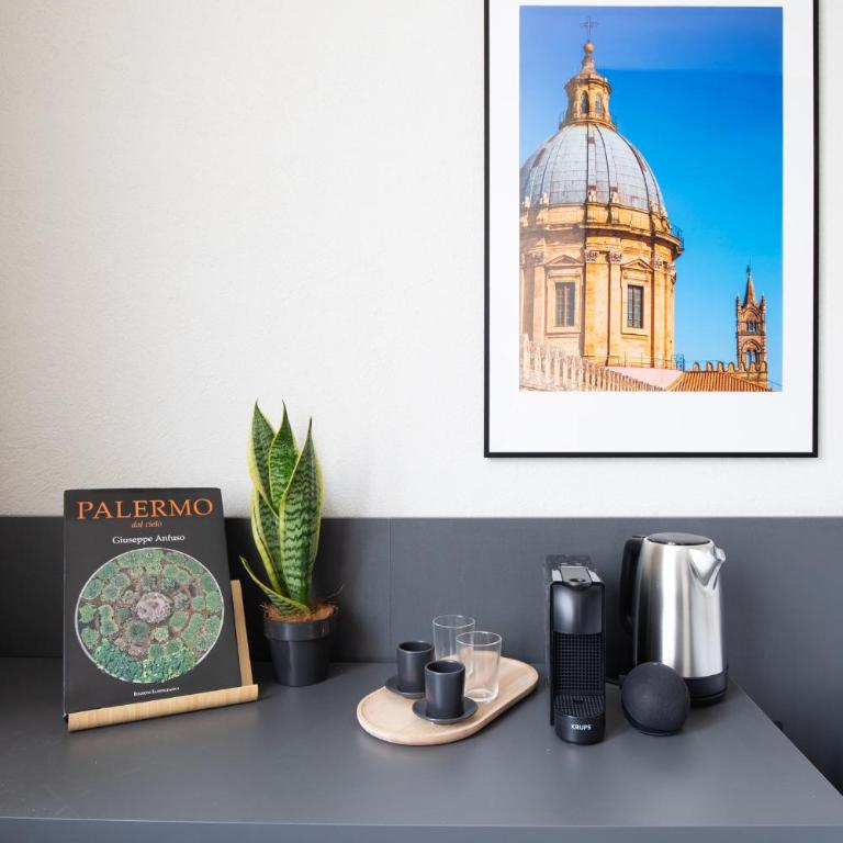 Palermo Holiday House - Suite & Rooms, Centro Politeama - Two-Bedroom Apartment with Balcony - 18