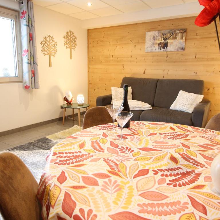 Appartement avec Sauna et piscine Gérardmer Le Domaine des Fleurs - Appartement 1 Chambre - 1