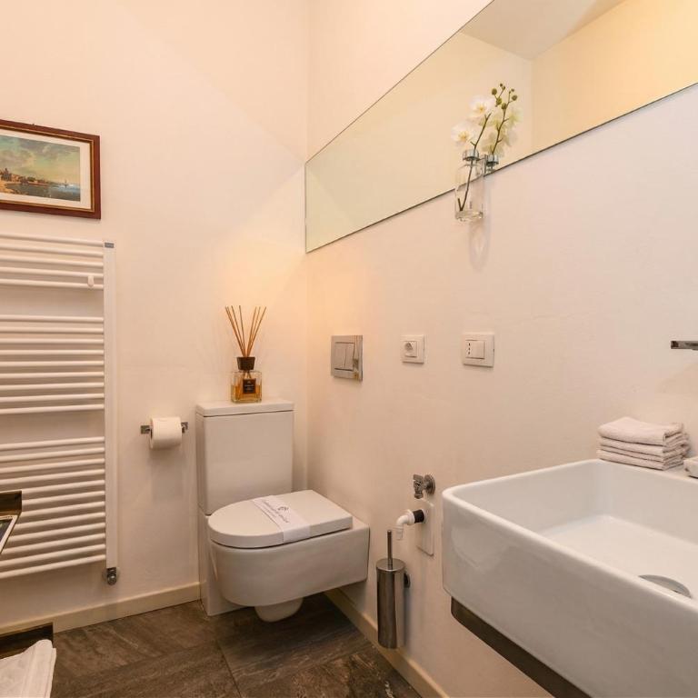 Oscar Luxury Suite DesenzanoLoft Official Partner Homes & Villas by Marriott Bonvoy - Appartamento Deluxe - 42