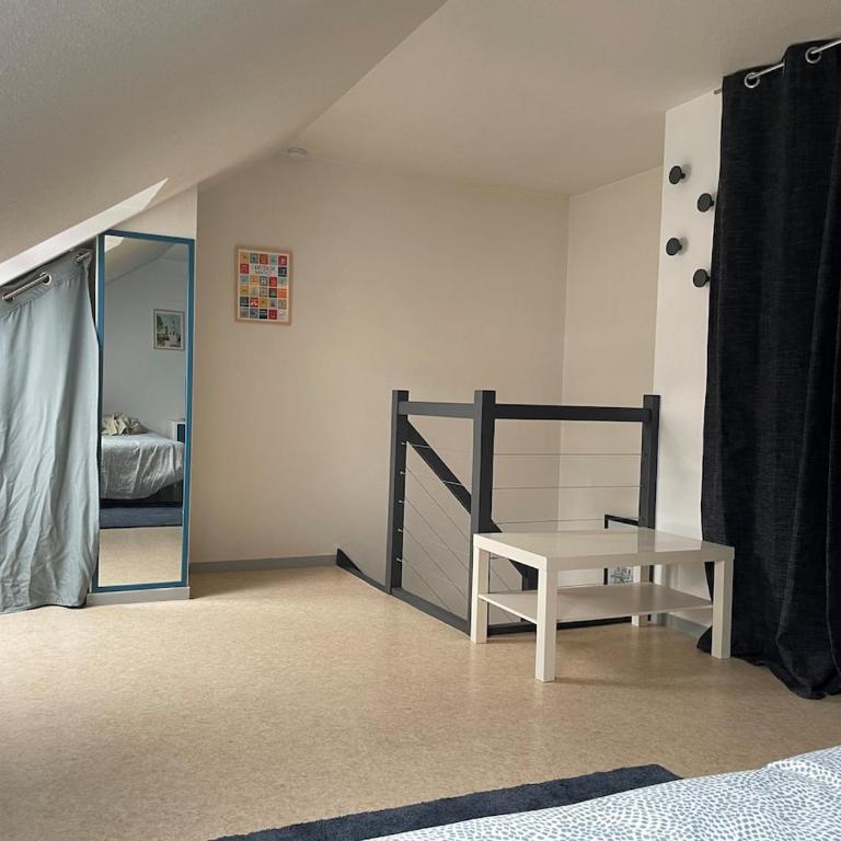 Duplex à 10min de la gare & centre avec balcon - Appartement 1 Chambre - 17