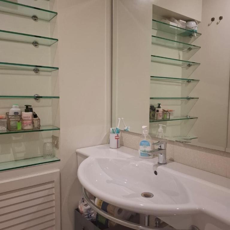 Beautiful apartment city center - Rome - Appartamento con 2 Camere da Letto - 8