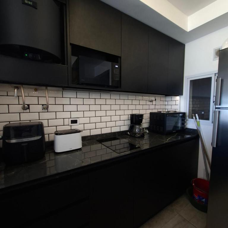 Departamento frente al mar entre Guemes y Olavarria - Two-Bedroom Apartment - 4