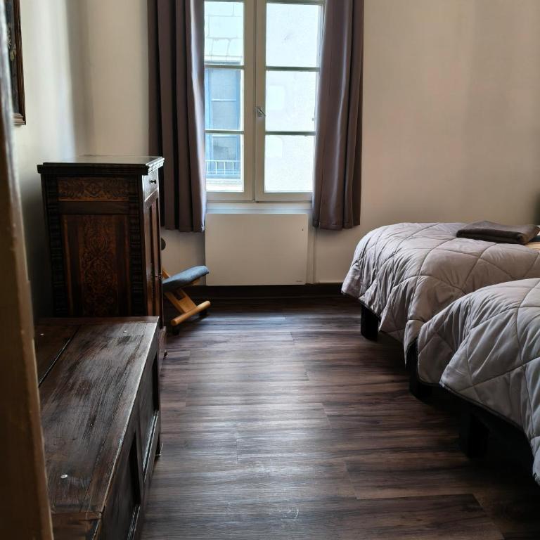 Gîte familial au cœur de Saint-Aignan séjour idéal 3 nuits à 5 min du Zoo de Beauval - Townhouse mit 3 Schlafzimmern - 35