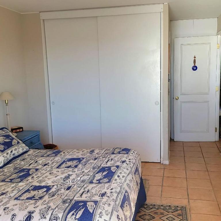 Gran depto en Cochoa frente a la playa - Three-Bedroom Apartment - 14