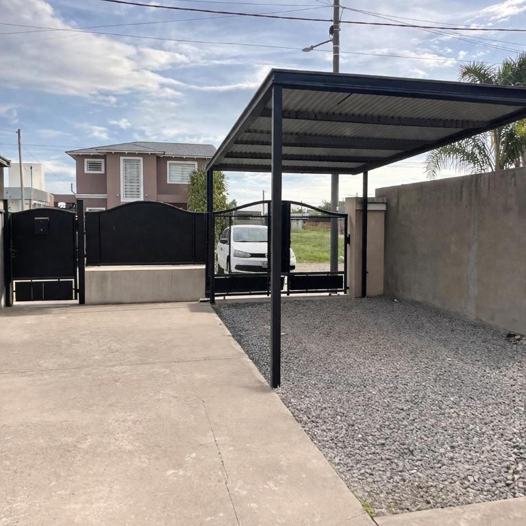 Alojamiento Espacio Ramallo - Two-Bedroom House - 22