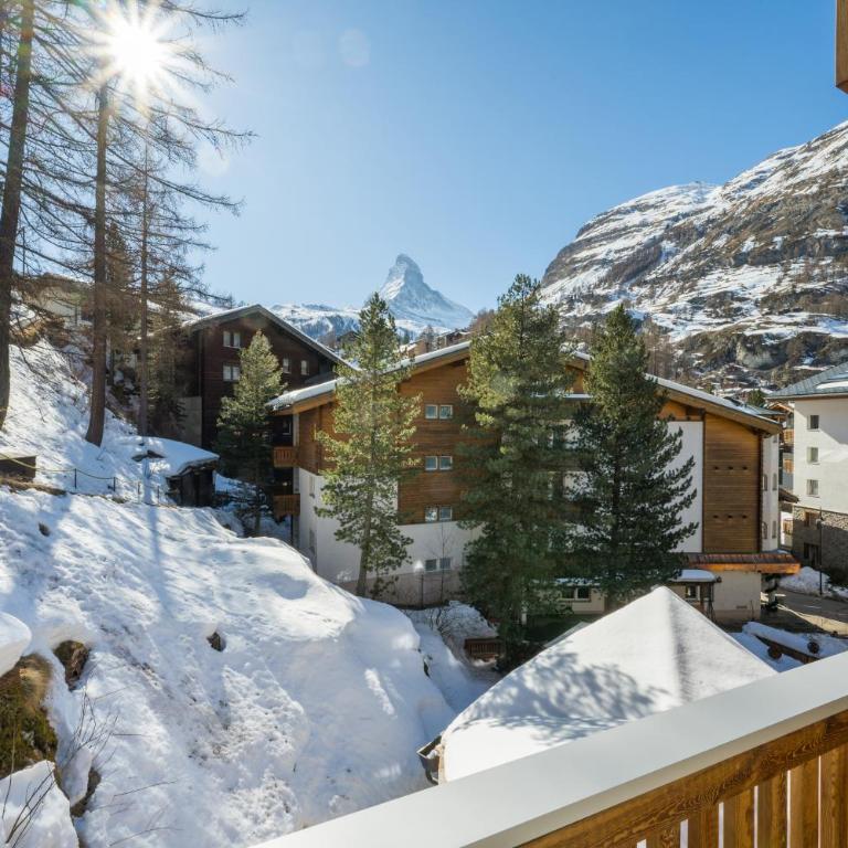 Hotel Jägerhof - Alpines Doppelzimmer mit Aussicht auf das Matterhorn - 4