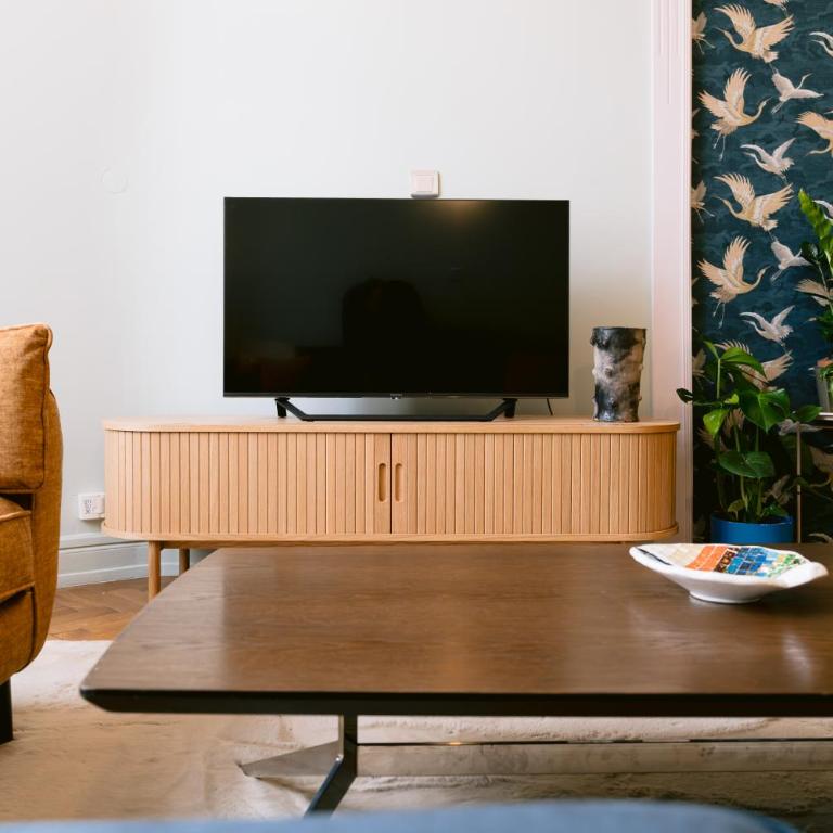 Grand Appartement 90 m2 - 4 Lits -Quartier Imperial - Gare - Centre-ville - Appartamento con 2 Camere da Letto - 18