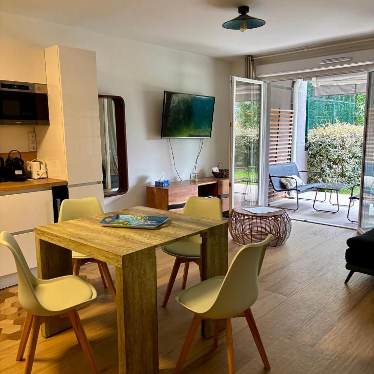 Appartement tout équipé & lumineux - Jardin terrasse et parking privé - Appartement 1 Chambre avec Jardin - 6