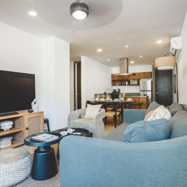 Luxury 2BR Retreat with Private Pool & Spa - Apartamento - 18