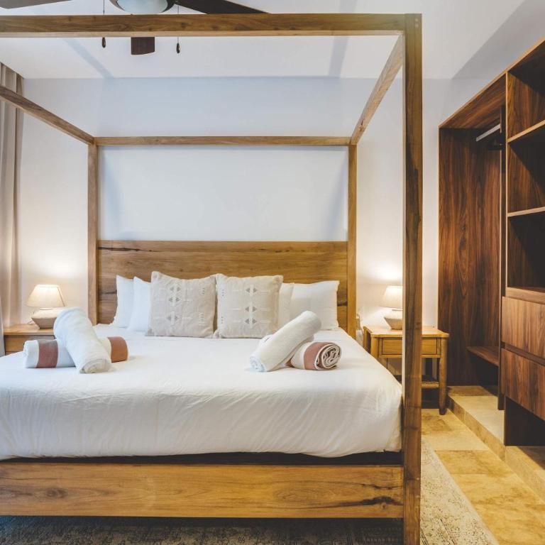 Luxury 2BR Retreat with Private Pool & Spa - Apartamento - 21