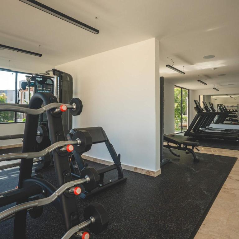 Luxury 2BR Retreat with Private Pool & Spa - Apartamento - 38