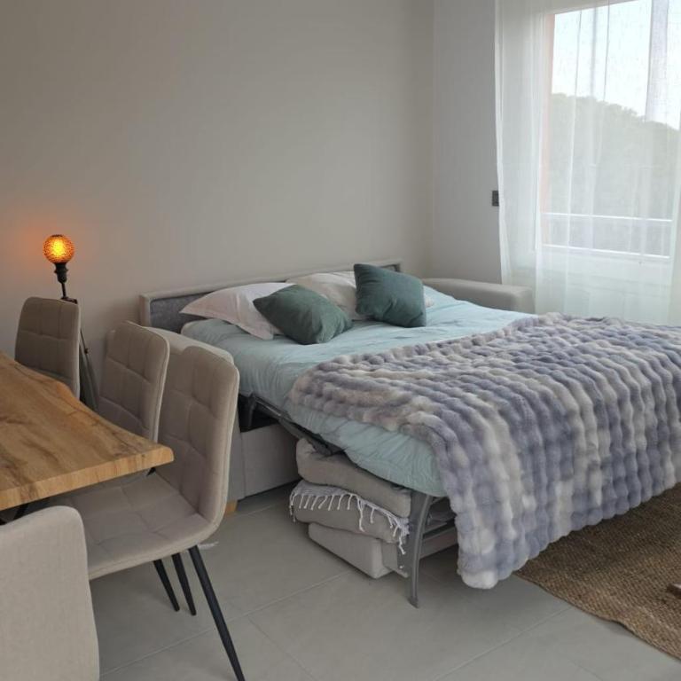 Superbe T3 neuf meublé 65m2 en roof top Fréjus avec espace terrasse de 45 m2 pergola BBQ - Appartement 2 Chambres avec Terrasse - 22
