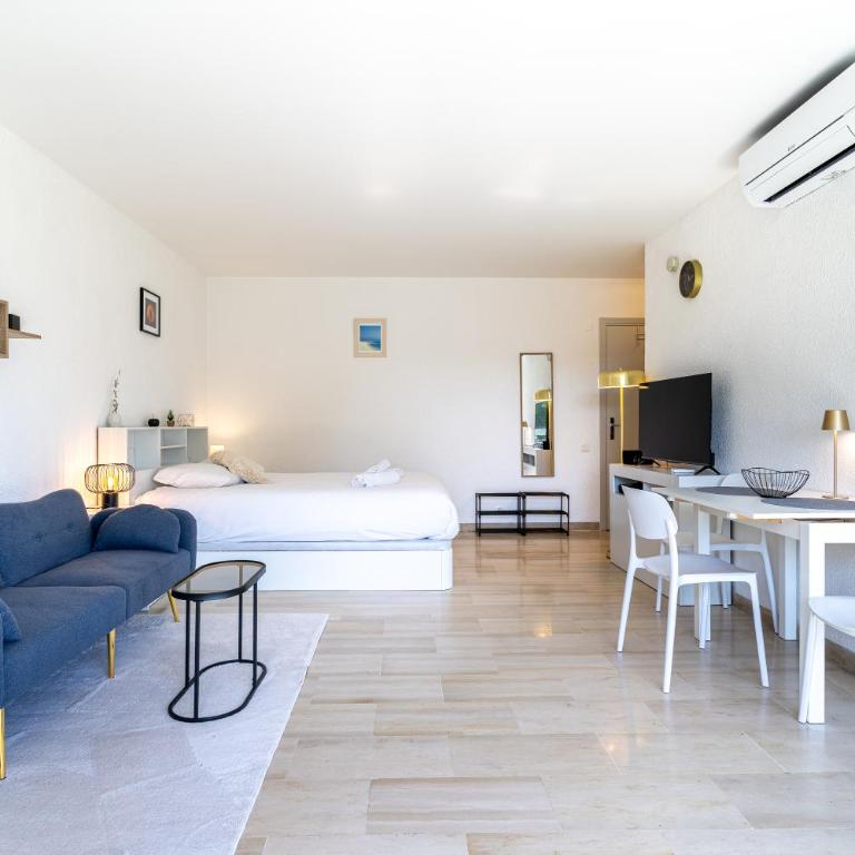 La Parenthèse Antiboise: Cocon cosy plages à pied - Studio - 17