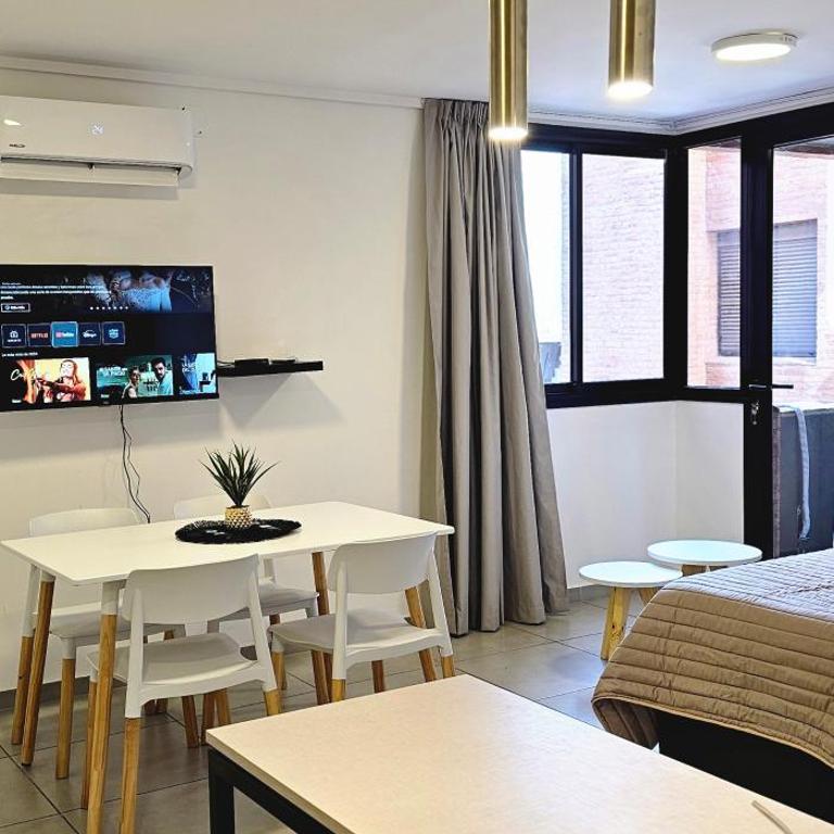 LitStay Brasil con cochera, pileta y asadores - One-Bedroom Deluxe Apartment - 4