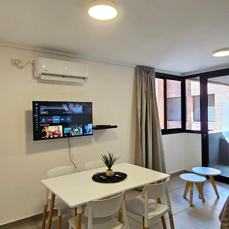 LitStay Brasil con cochera, pileta y asadores - One-Bedroom Deluxe Apartment - 11
