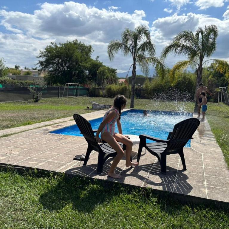 Casa con pileta cerca de Salta - Casa de 2 dormitorios - 5