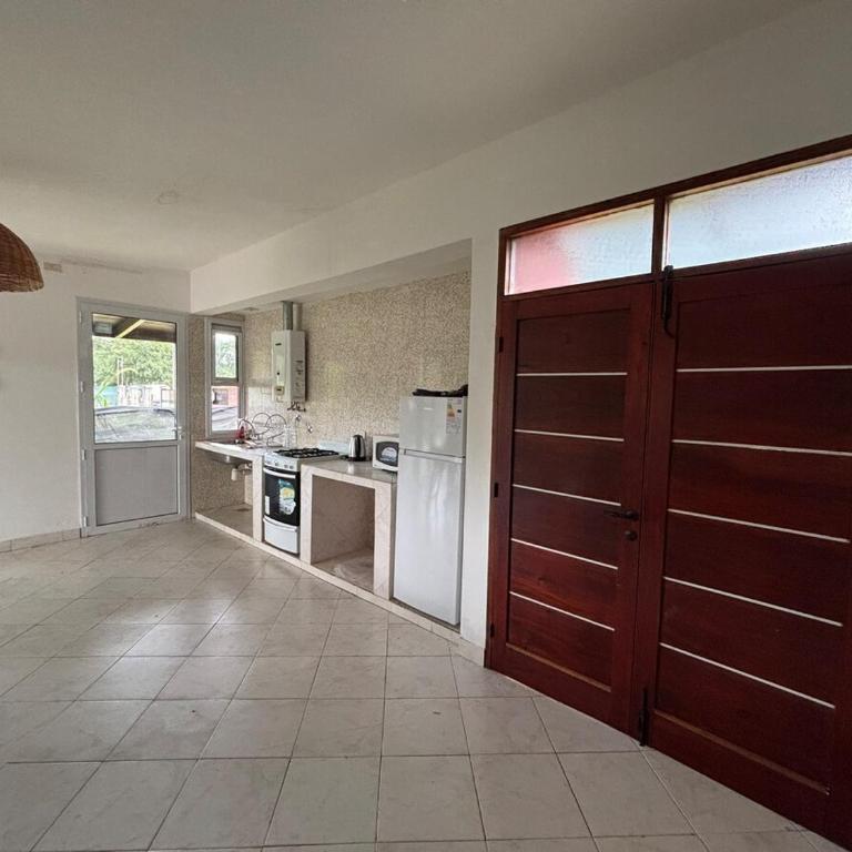 Casa con pileta cerca de Salta - Casa de 2 dormitorios - 10