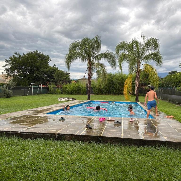 Casa con pileta cerca de Salta - Casa de 2 dormitorios - 21