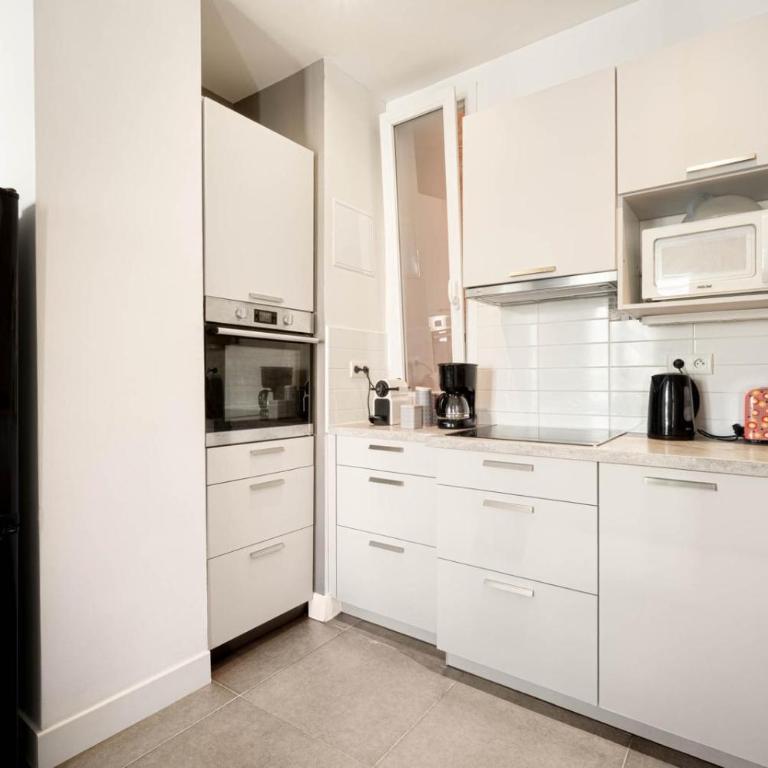 Appartement 2 Chambres climatisées au Carré d Or Nice à 5 min des Plages et de la Promenade des Anglais dans un environnement Calme - Appartement 2 Chambres - 11
