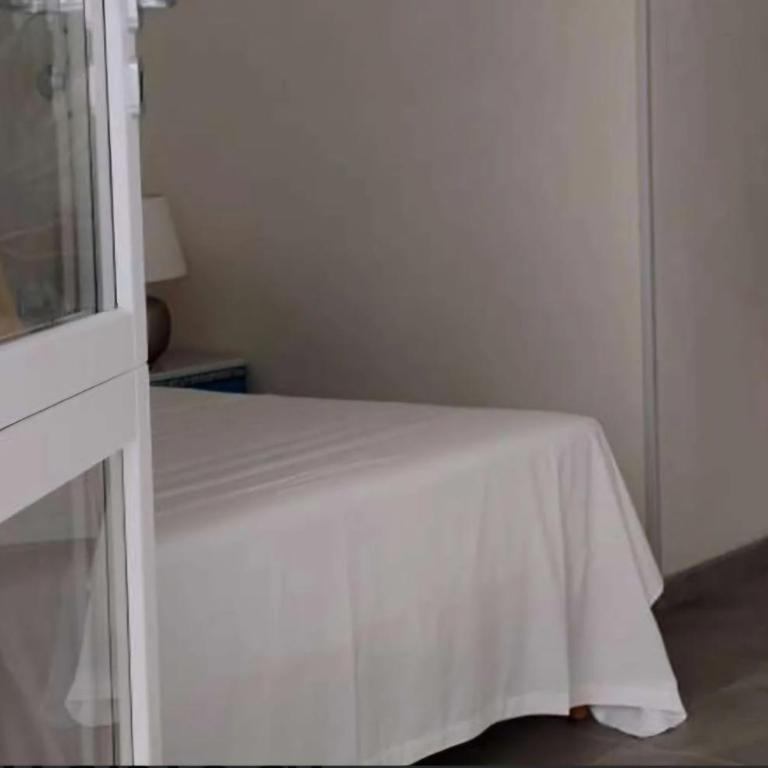 Poggiamico Guest House - Camera Matrimoniale Economy - 1