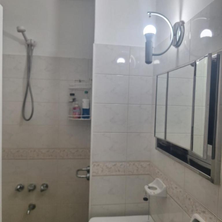 Departamento Moderno y Equipado - Villa Carlos Paz - Apartamento de 1 dormitorio - 4