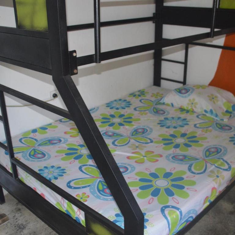 Eco Hostal Punto Del Sabor - Habitación Cuádruple Económica con baño compartido - 7