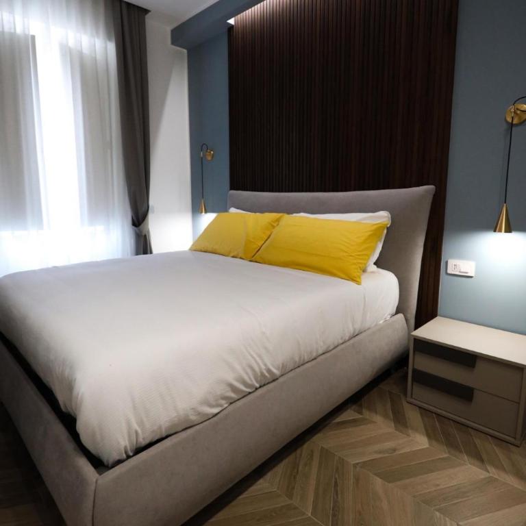 Mediterraneo Luxury Apartment a via Toledo, Super Centrale - One-Bedroom Deluxe Apartment - 8