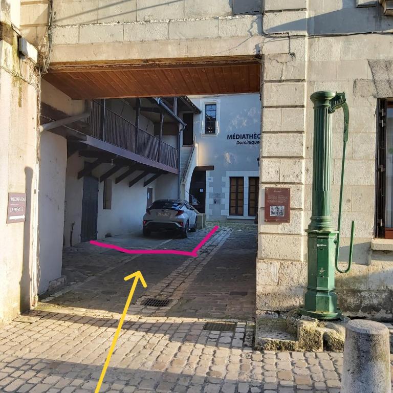 Gîte familial au cœur de Saint-Aignan séjour idéal 3 nuits à 5 min du Zoo de Beauval - Townhouse mit 3 Schlafzimmern - 52
