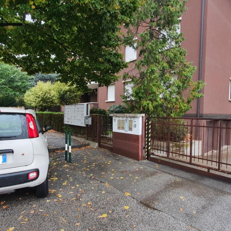 Grande appartamento immerso nel verde - Poeta - Appartamento con 2 Camere da Letto e Balcone - 50