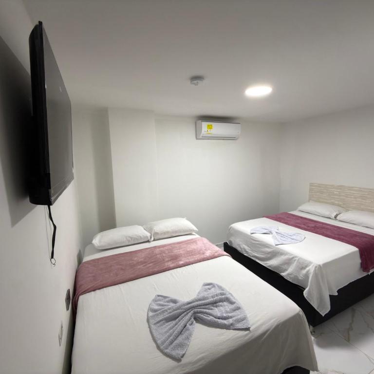 Hotel Bello Horizonte - Double Room with Two Double Beds - 7