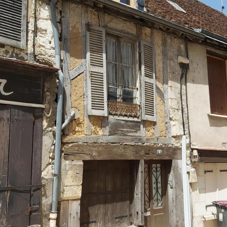 Gîte familial au cœur de Saint-Aignan séjour idéal 3 nuits à 5 min du Zoo de Beauval - Townhouse mit 3 Schlafzimmern - 55